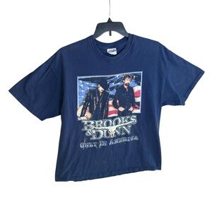 Vintage 2001 Brooks & Dunn Only In America Neon Circus Wild West Show Tour Shirt